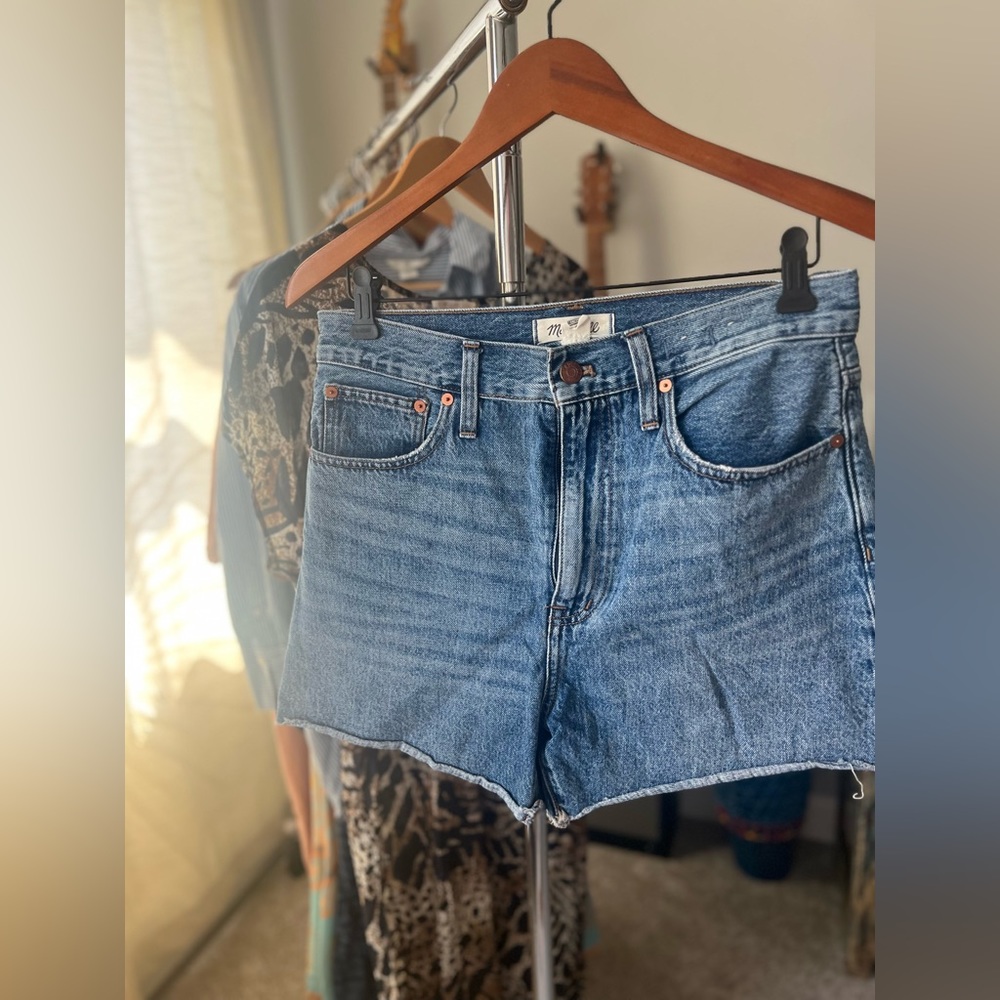 Madewell The Mom Jean Short